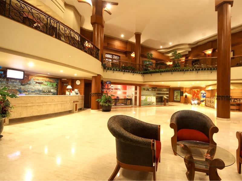 Bentani Hotel & Residence Cirebon Buitenkant foto