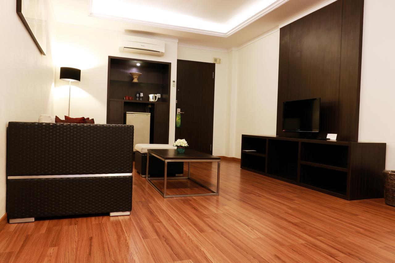 Bentani Hotel & Residence Cirebon Buitenkant foto