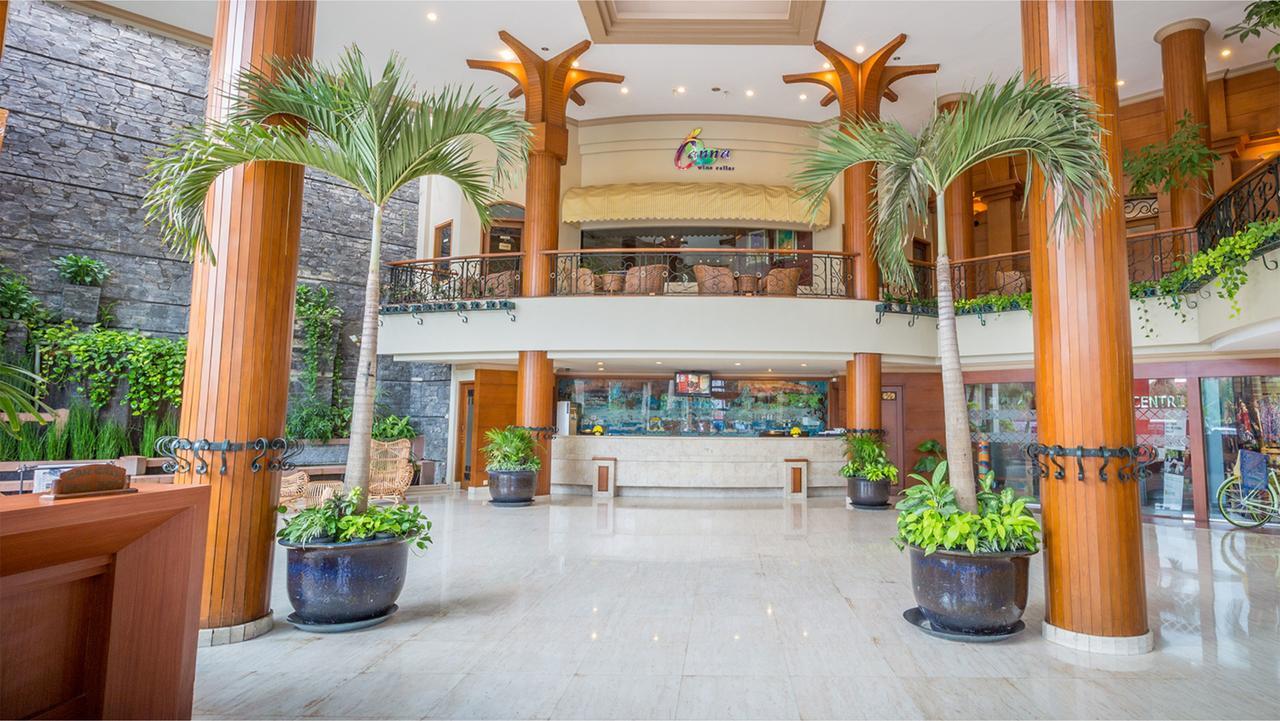 Bentani Hotel & Residence Cirebon Buitenkant foto