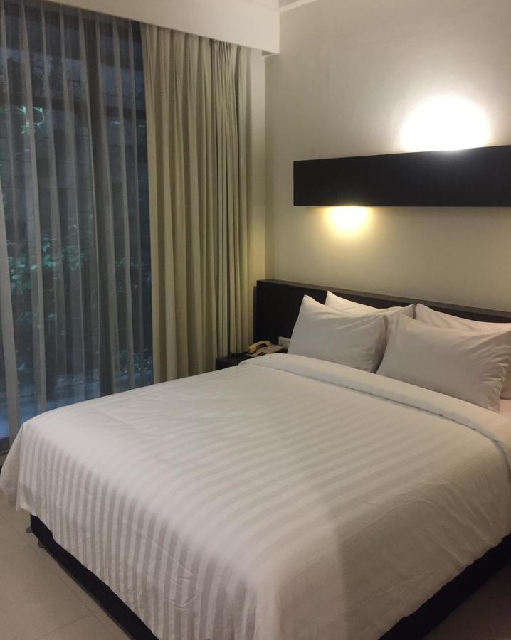 Bentani Hotel & Residence Cirebon Buitenkant foto